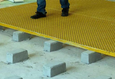 我公司生產(chǎn)銷售玻璃鋼格柵堅(jiān)持的原則！